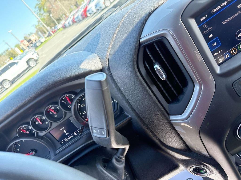 Chevrolet Silverado 1500 Custom - Thumbnail 17