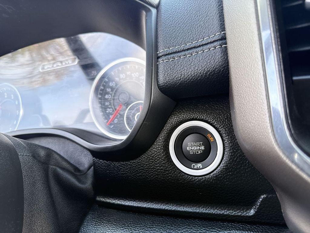 Ram 1500 Laramie - Thumbnail 15