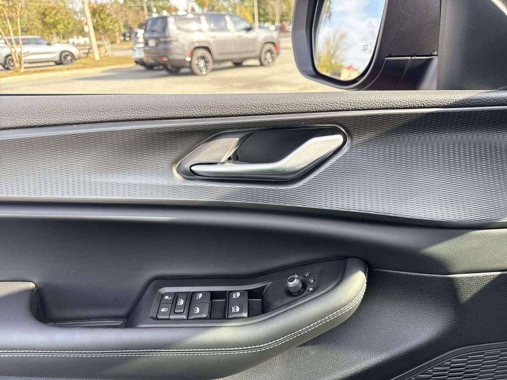 Jeep Grand Cherokee L Laredo X 4X4 - Thumbnail 13