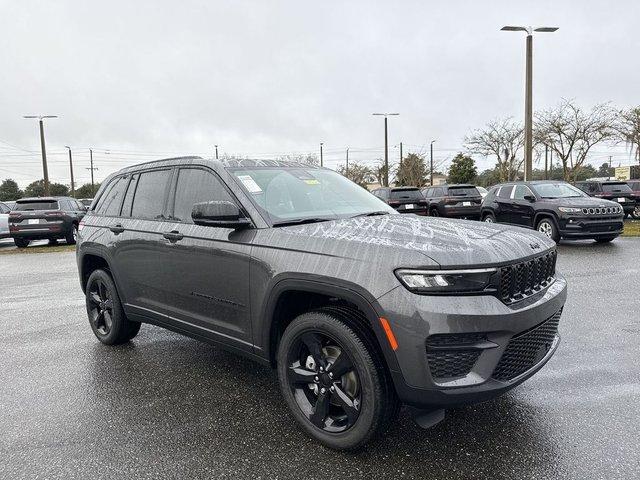 Jeep Grand Cherokee Altitude 4X4 - View 1