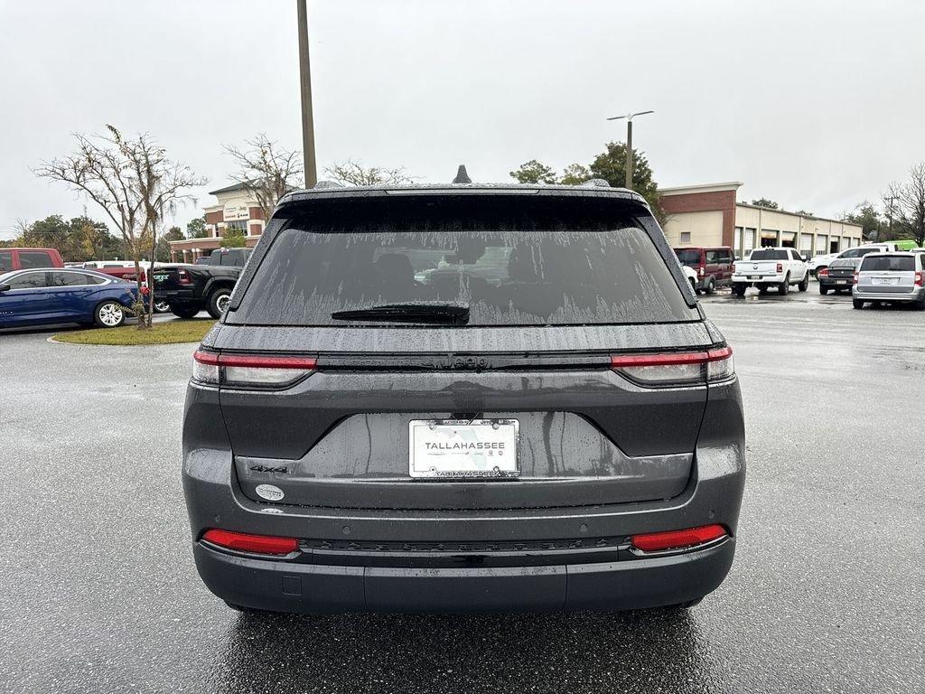 Jeep Grand Cherokee Altitude 4X4 - Thumbnail 5