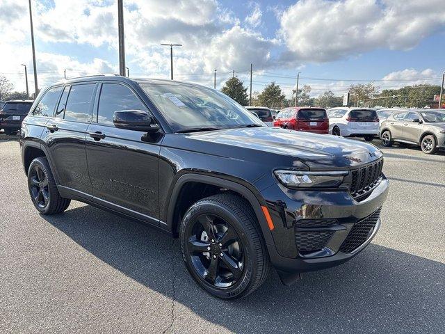 Jeep Grand Cherokee Altitude X 4X4 - View 1