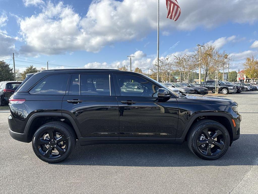 Jeep Grand Cherokee Altitude X 4X4 - Thumbnail 3