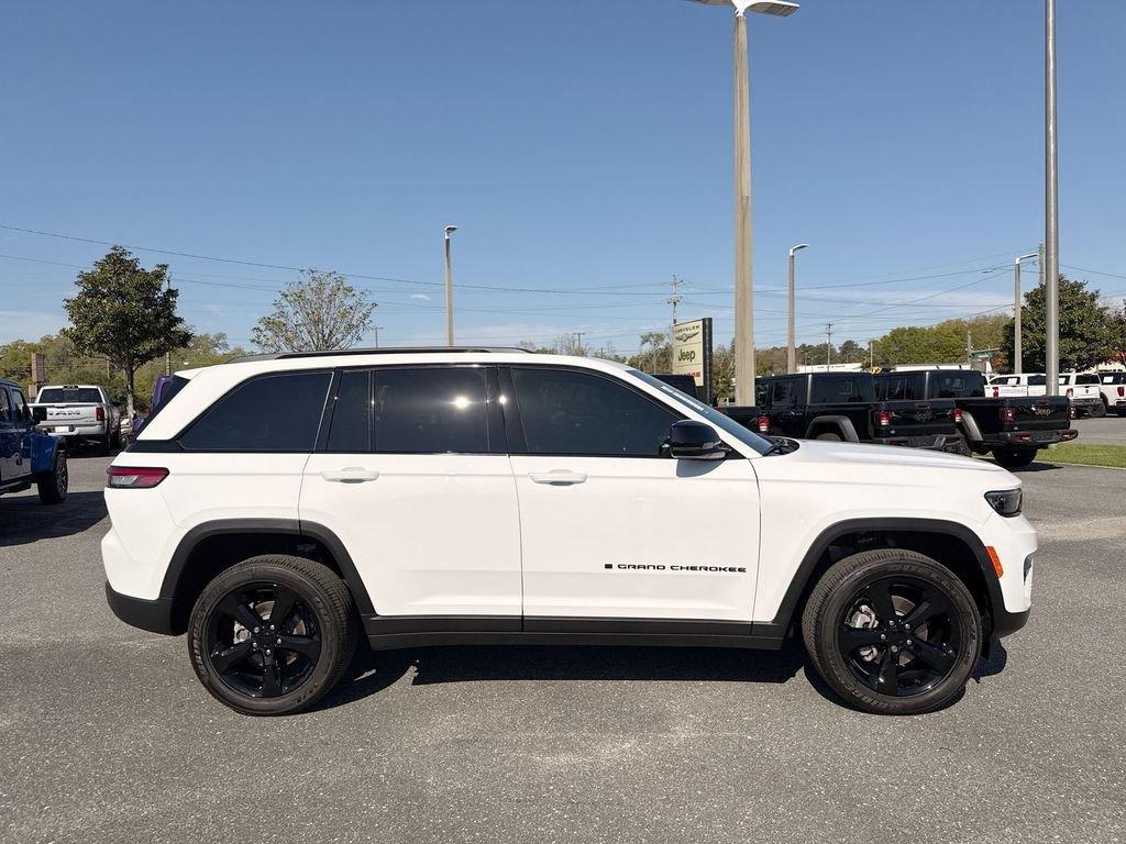 Jeep Grand Cherokee Altitude X - Thumbnail 3