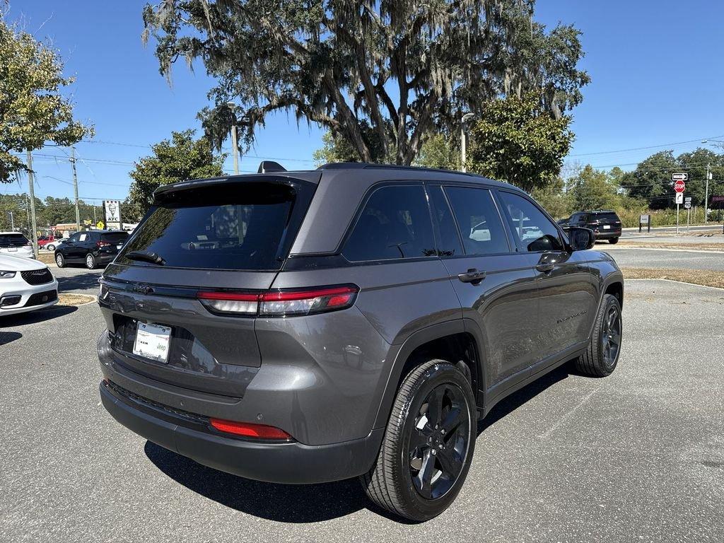 Jeep Grand Cherokee Altitude X 4X4 - Thumbnail 4