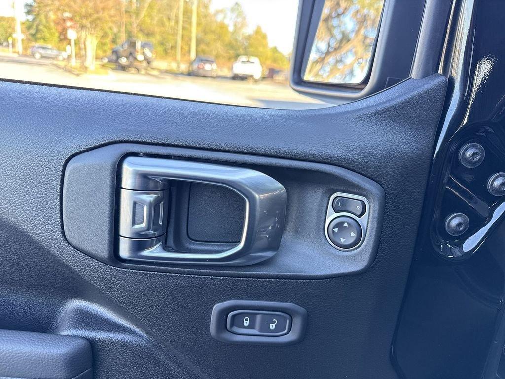 Jeep Gladiator Sport S 4X4 - Thumbnail 14