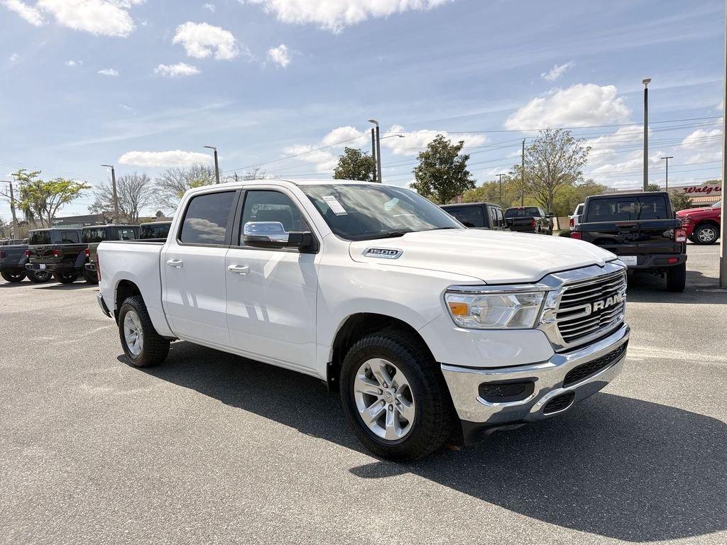 Ram 1500 Laramie - Thumbnail 2