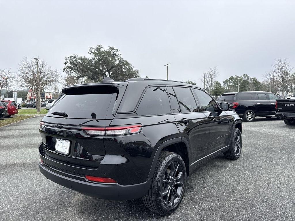 Jeep Grand Cherokee Limited 4X4 - Thumbnail 4