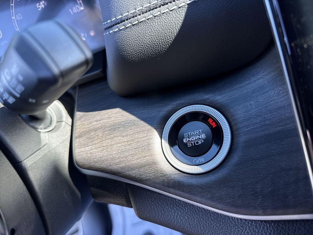 Jeep Grand Cherokee L Limited 4X2 - Thumbnail 20