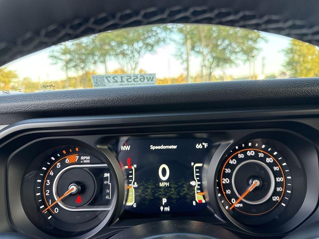 Jeep Wrangler 4-Door Sport S - Thumbnail 19