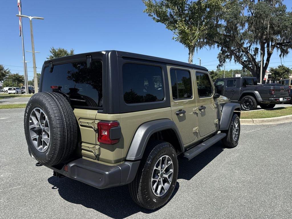 Jeep Wrangler 4-Door Sport S - Thumbnail 4