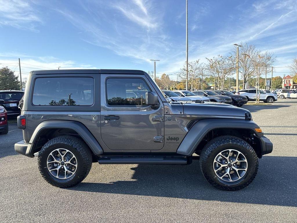 Jeep Wrangler 2-Door Sport S - Thumbnail 3