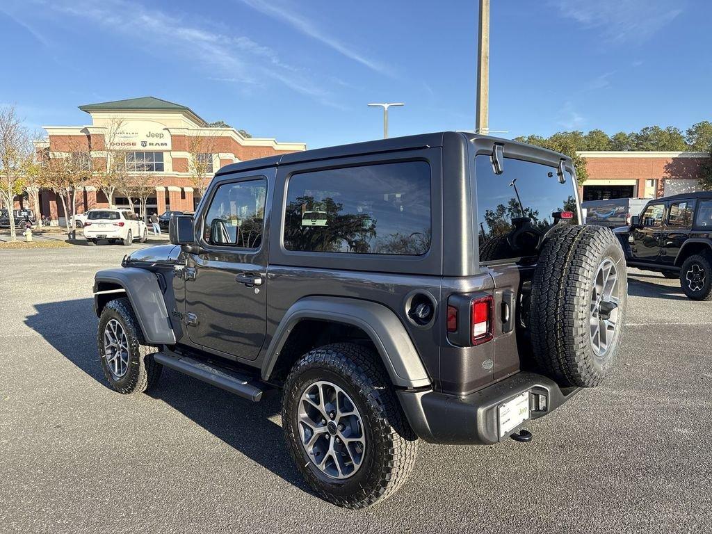 Jeep Wrangler 2-Door Sport S - Thumbnail 5