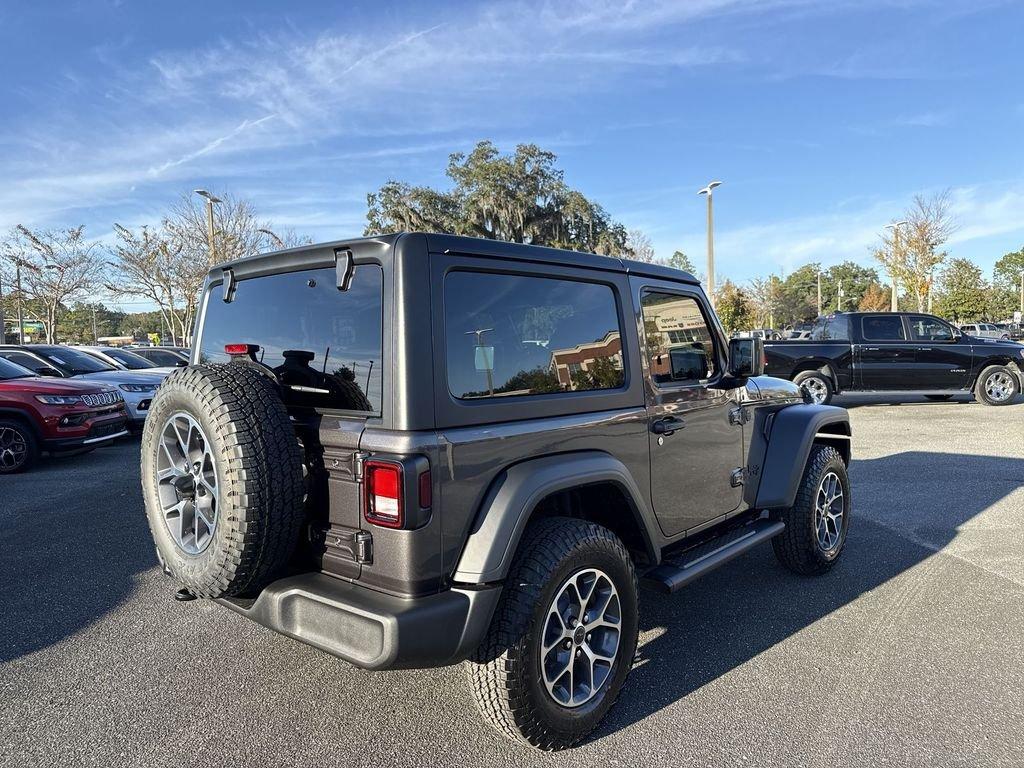 Jeep Wrangler 2-Door Sport S - Thumbnail 4