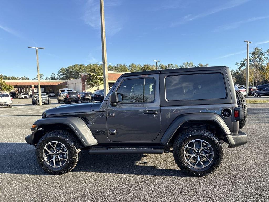 Jeep Wrangler 2-Door Sport S - Thumbnail 6