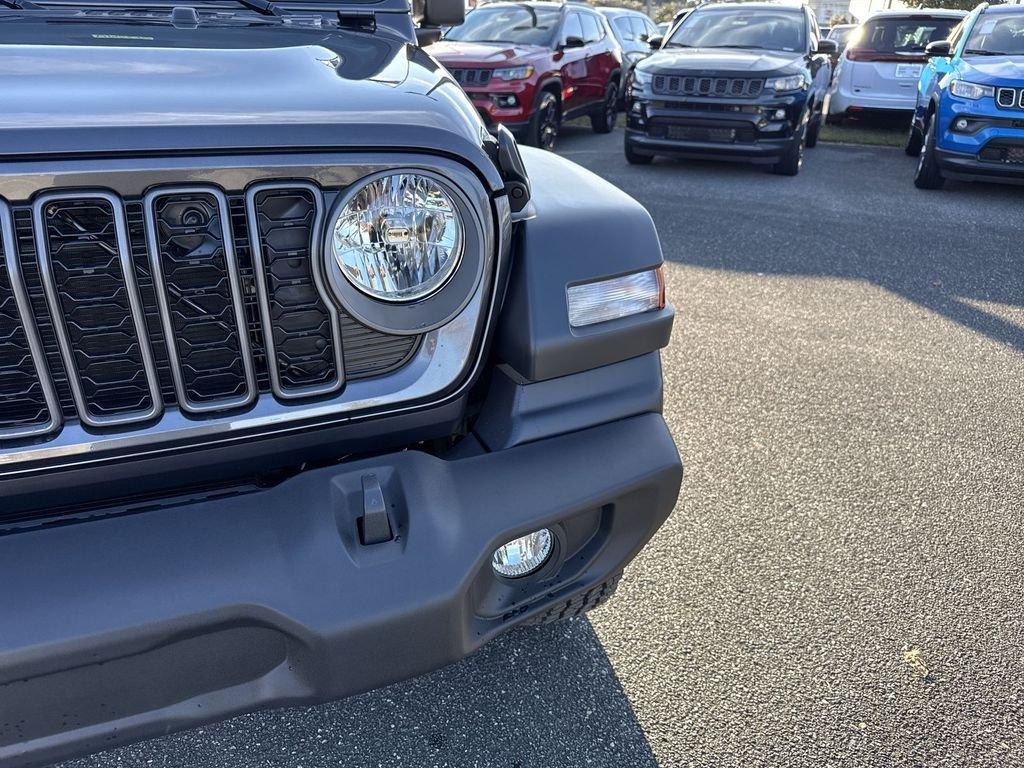 Jeep Wrangler 2-Door Sport S - Thumbnail 9