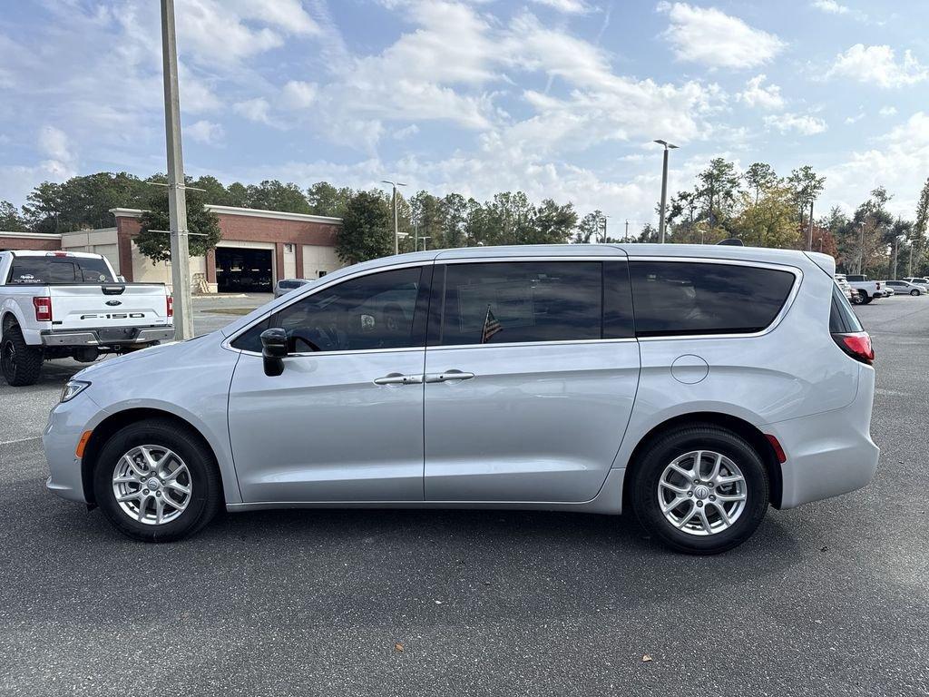 Chrysler Pacifica Select - Thumbnail 7