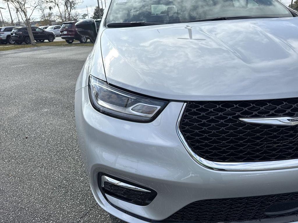 Chrysler Pacifica Select - Thumbnail 10