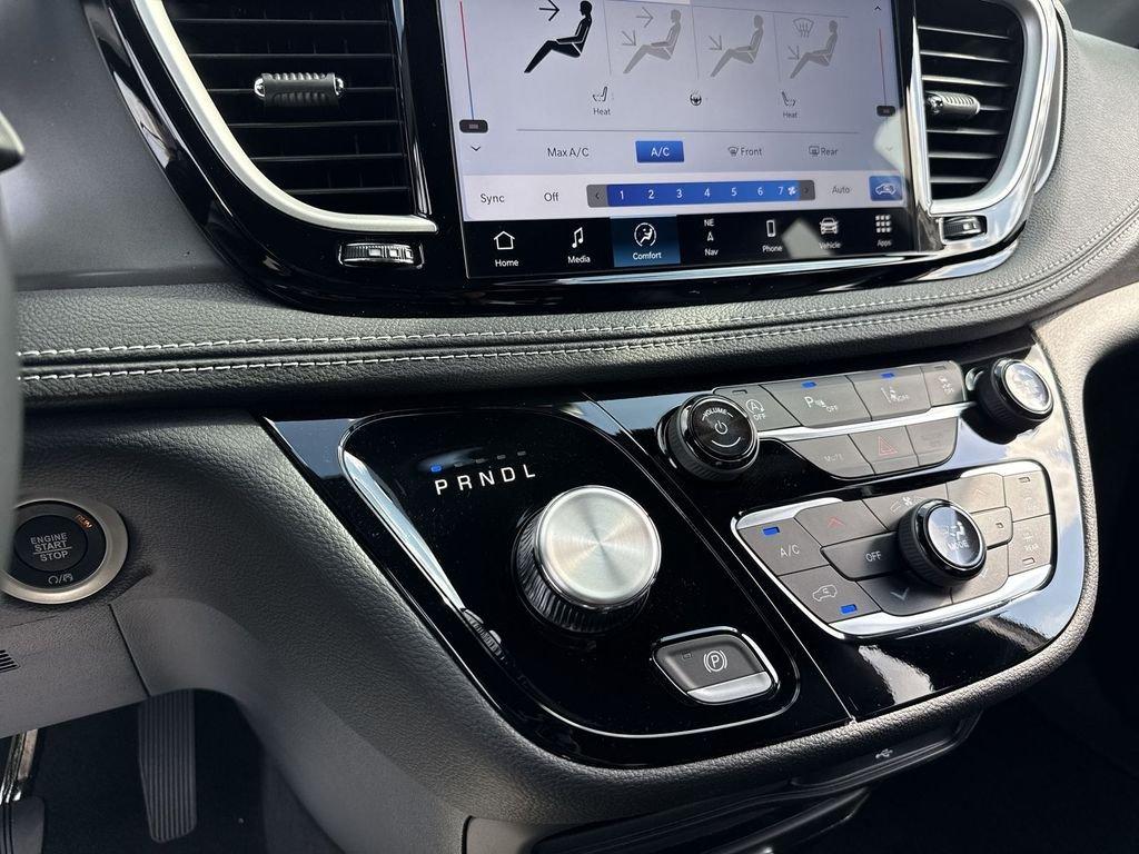 Chrysler Pacifica Select - Thumbnail 20