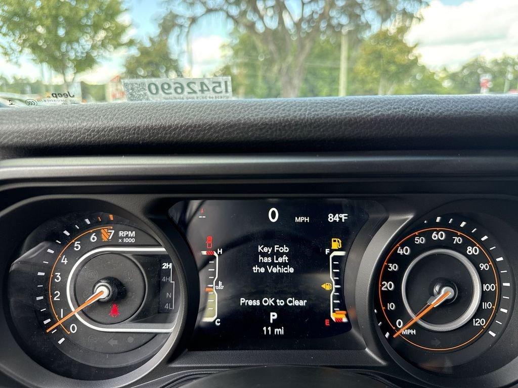 Jeep Gladiator Sport S 4X4 - Thumbnail 18