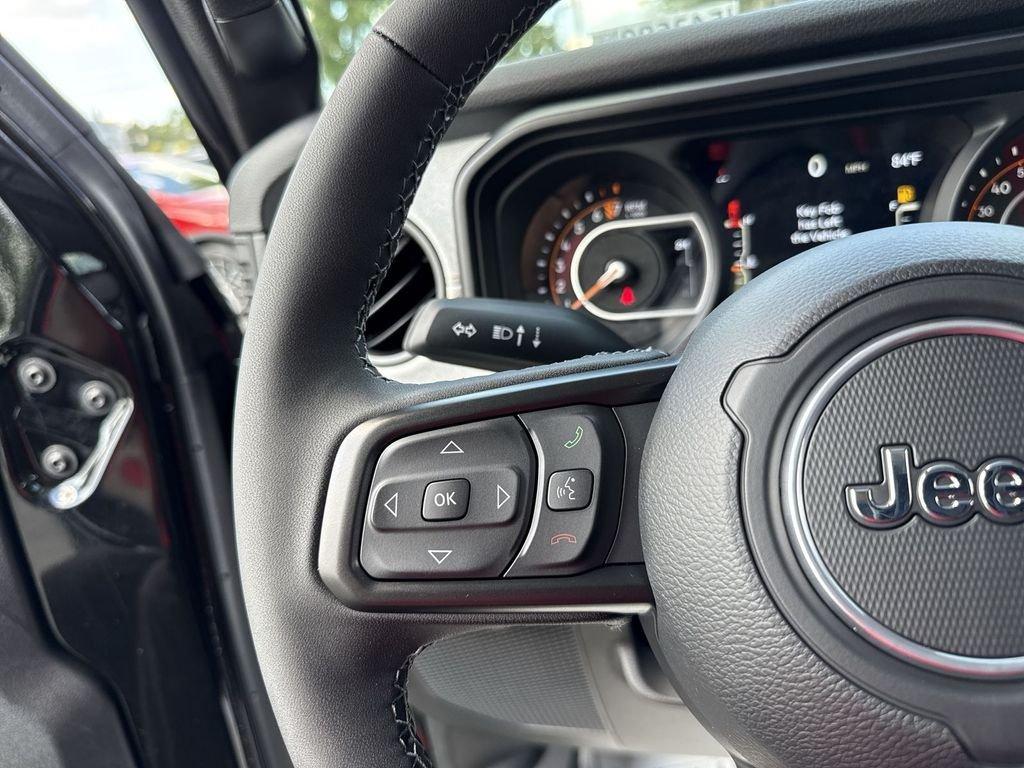 Jeep Gladiator Sport S 4X4 - Thumbnail 15