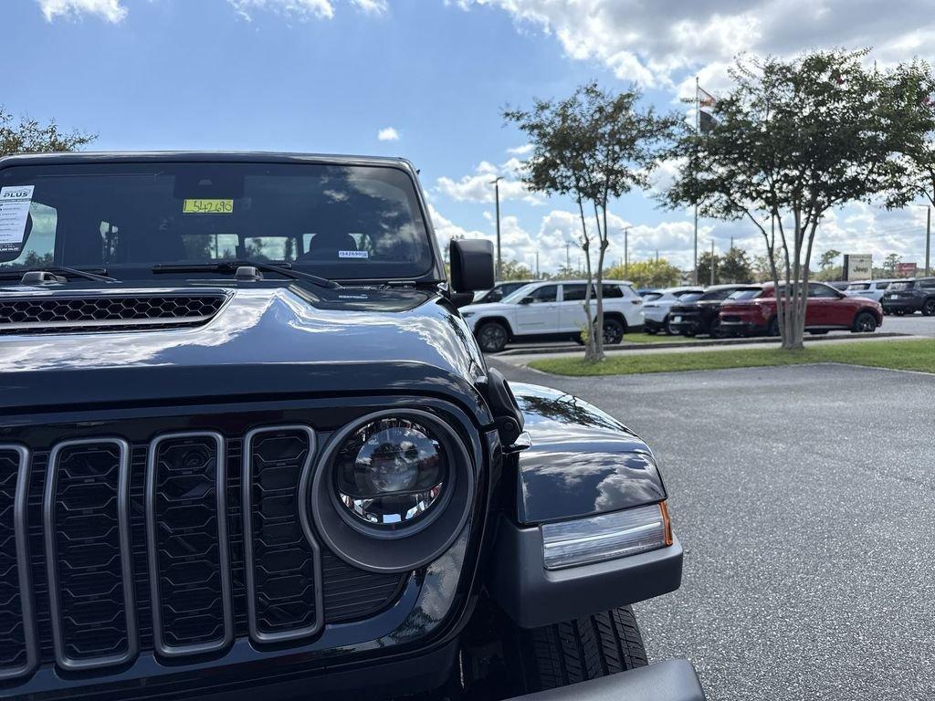 Jeep Gladiator Sport S 4X4 - Thumbnail 9