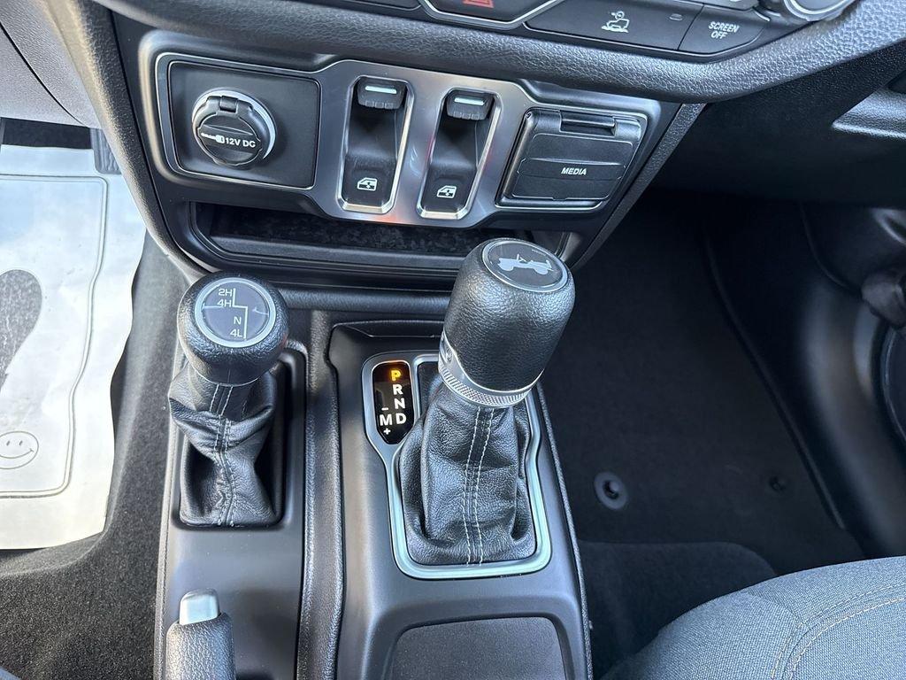 Jeep Wrangler 2-Door Sport S - Thumbnail 20