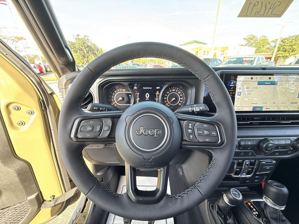 Jeep Gladiator Sport S 4X4 - Thumbnail 15