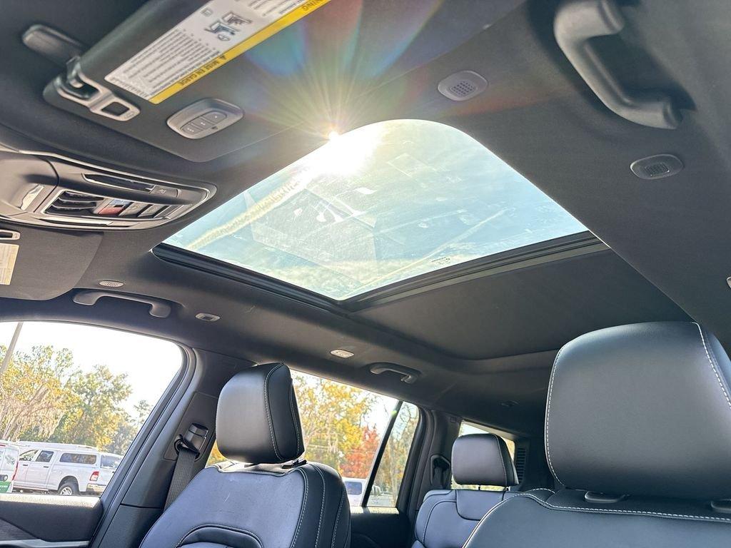 Jeep Grand Cherokee L Limited 4X4 - Thumbnail 19