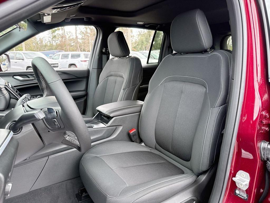 Jeep Grand Cherokee Laredo X 4X4 - Thumbnail 12