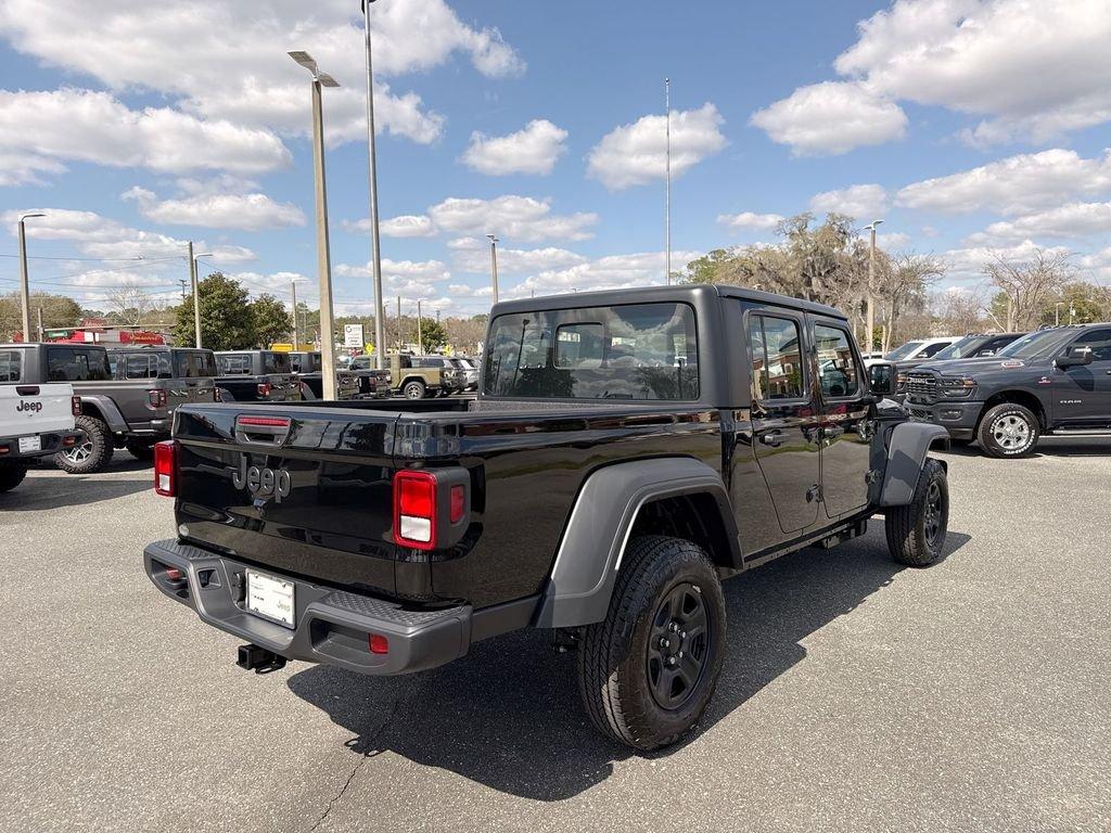 Jeep Gladiator Sport 4X4 - Thumbnail 4