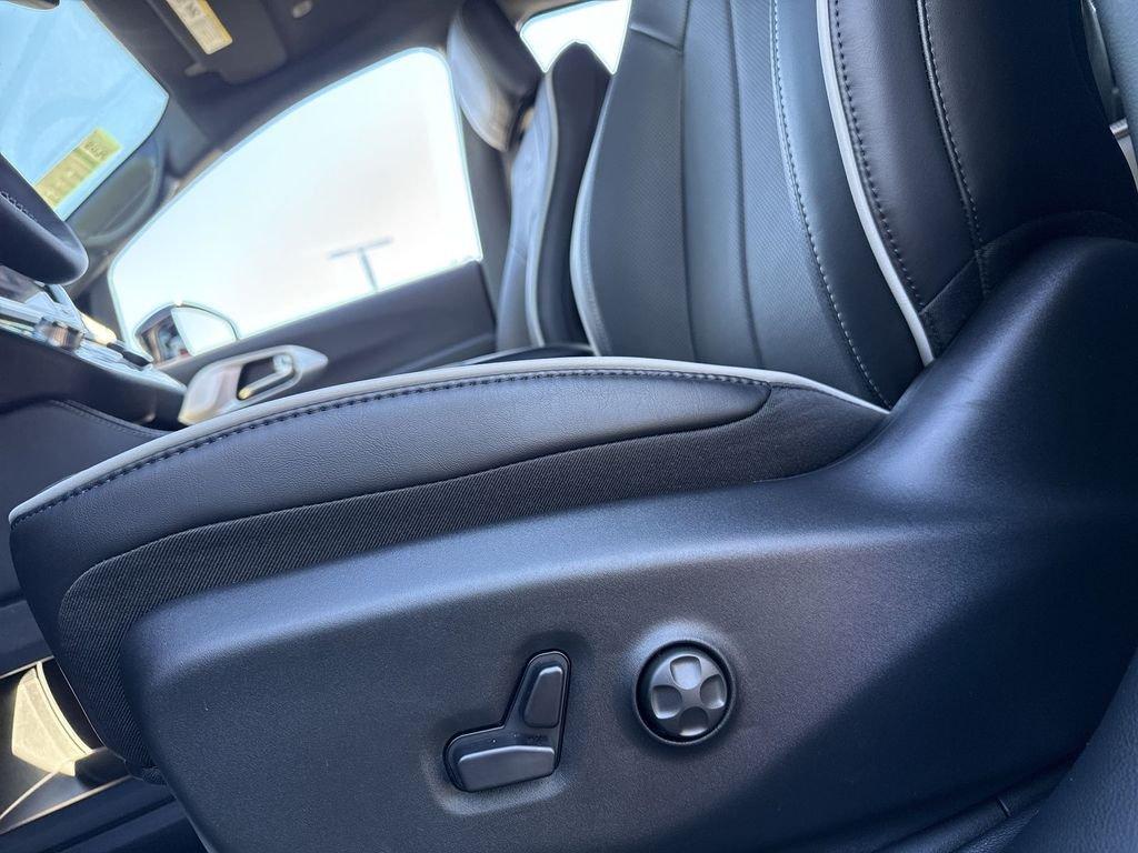 Chrysler Pacifica Limited - Thumbnail 13