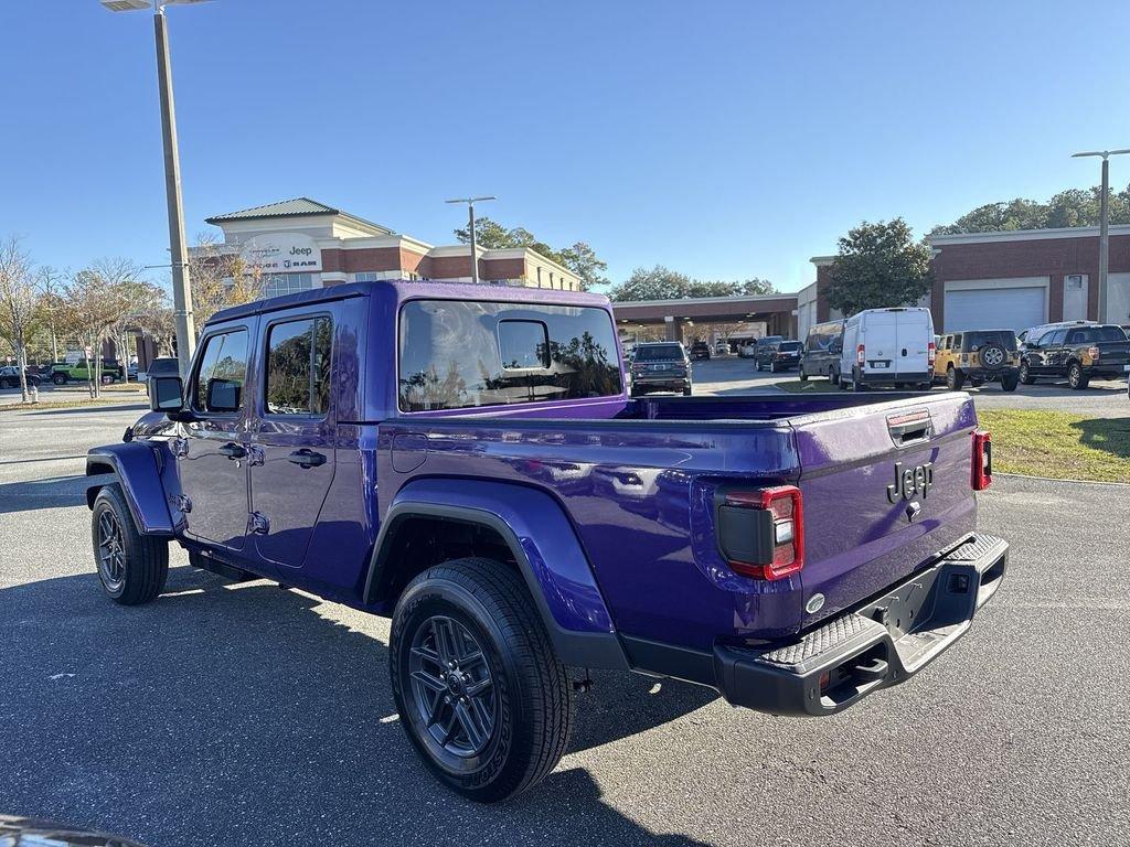 Jeep Gladiator Sport S 4X4 - Thumbnail 6