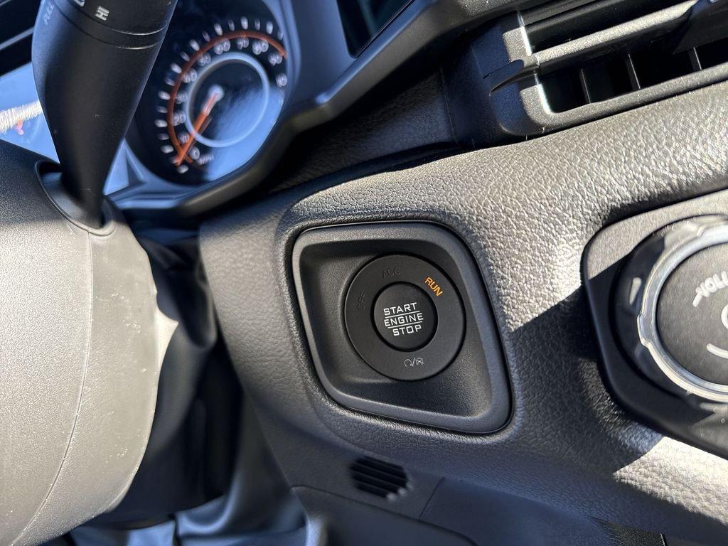 Jeep Gladiator Sport S 4X4 - Thumbnail 18