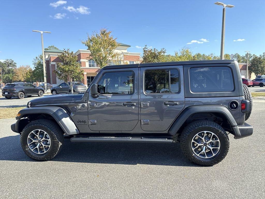 Jeep Wrangler 4-Door Sport S - Thumbnail 7