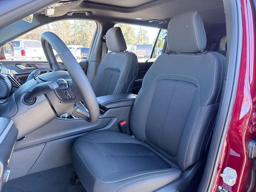 Jeep Grand Cherokee L Laredo X 4X4 - Thumbnail 12