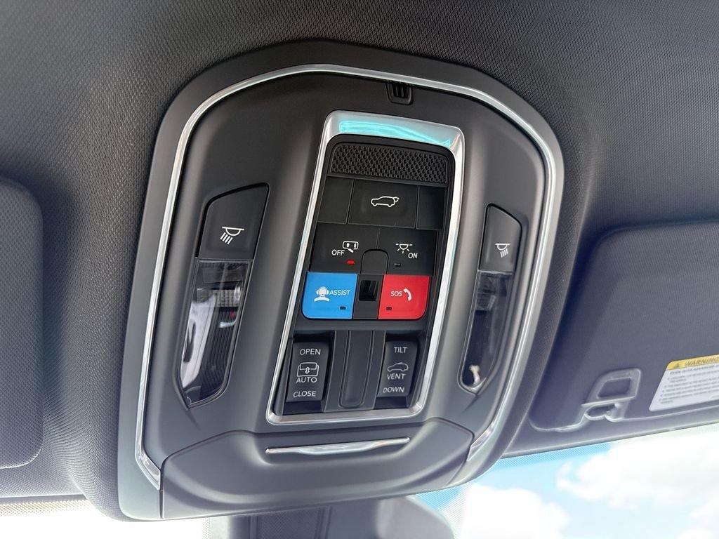 Jeep Grand Cherokee L Laredo X 4X4 - Thumbnail 18