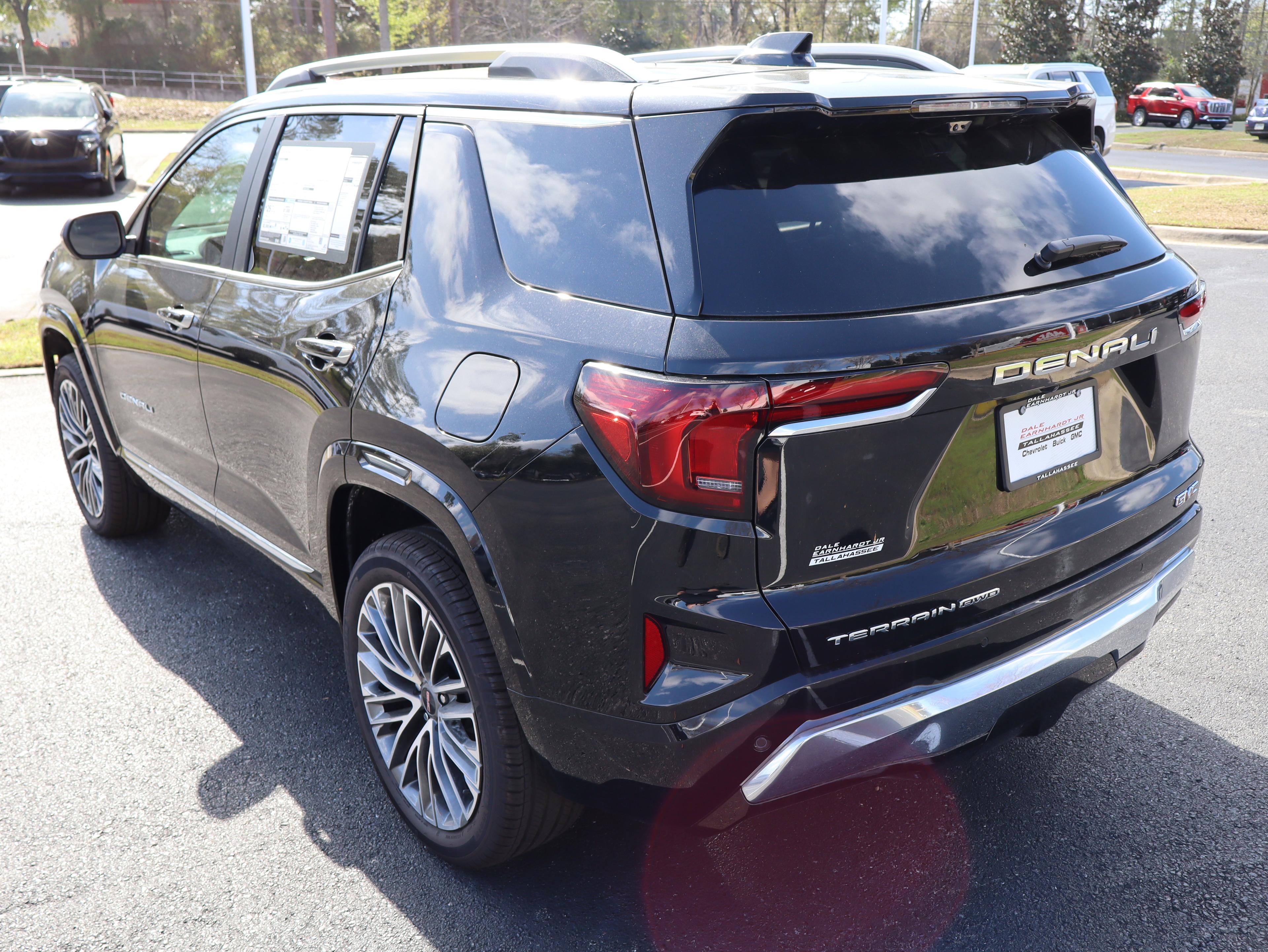 GMC Terrain Denali All Wheel Drive Suv - Thumbnail 7