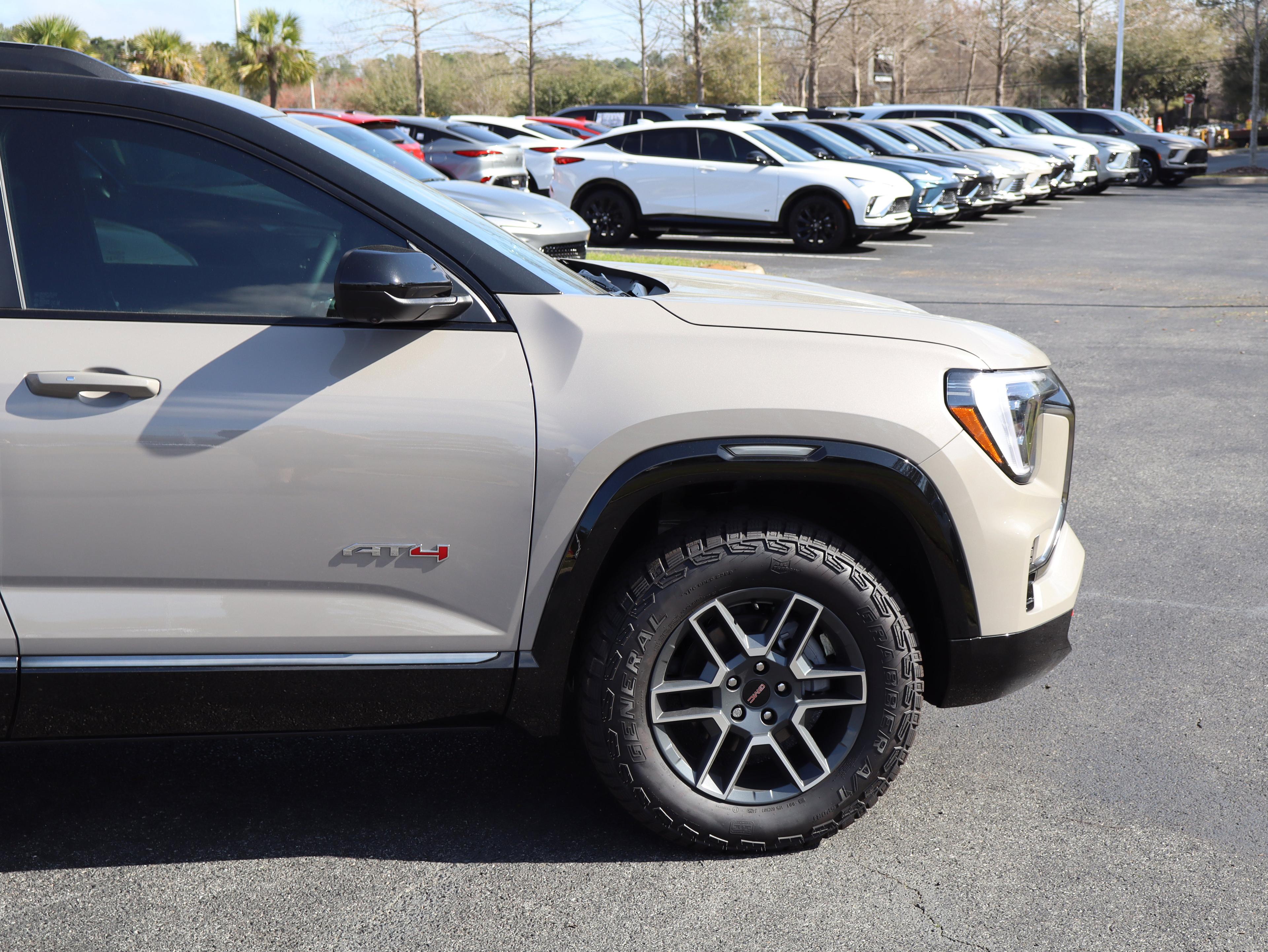 GMC Terrain At4 All Wheel Drive Suv - Thumbnail 10