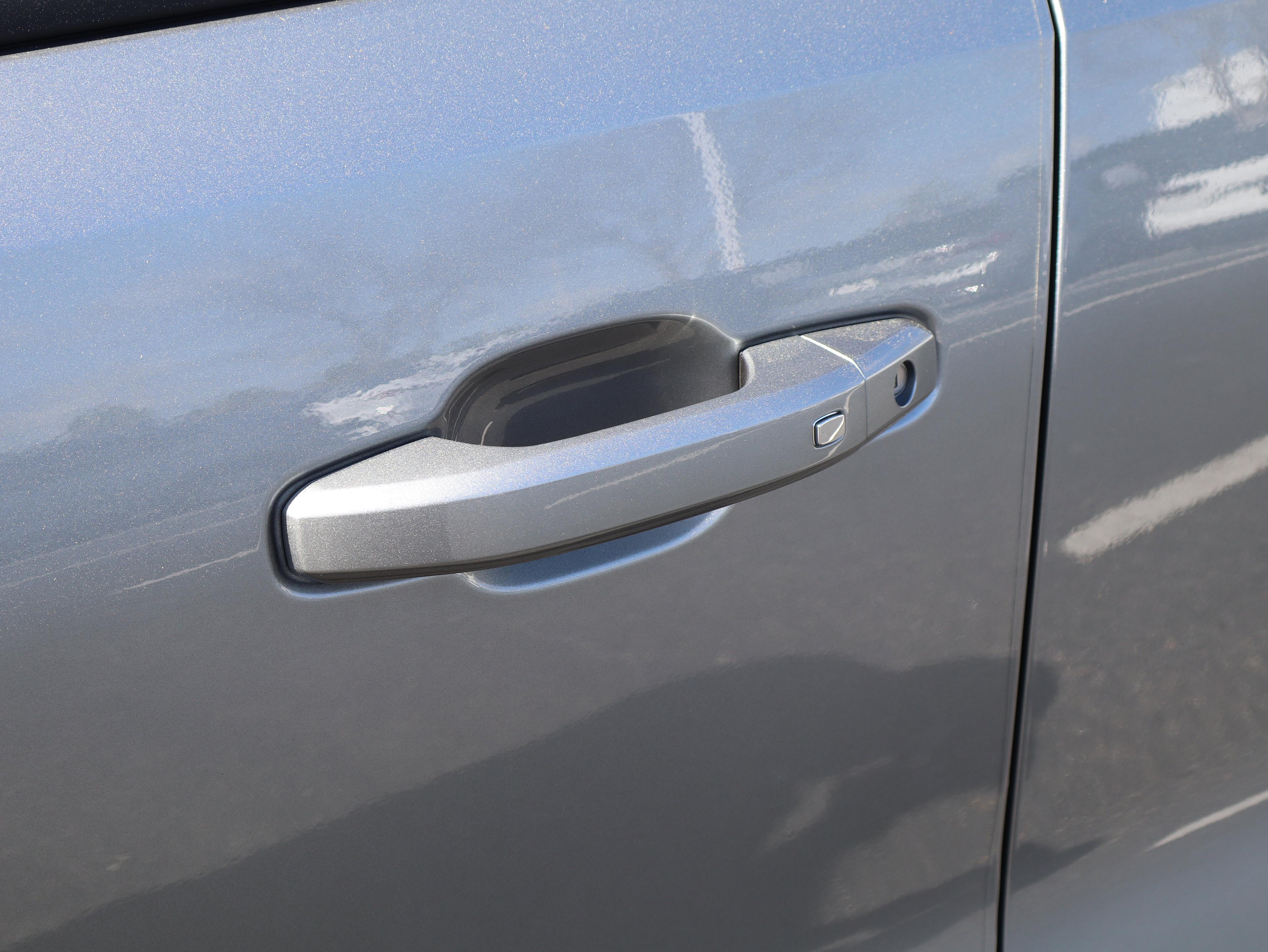 GMC Canyon Elevation Rear Wheel Drive Crew Cab - Thumbnail 15