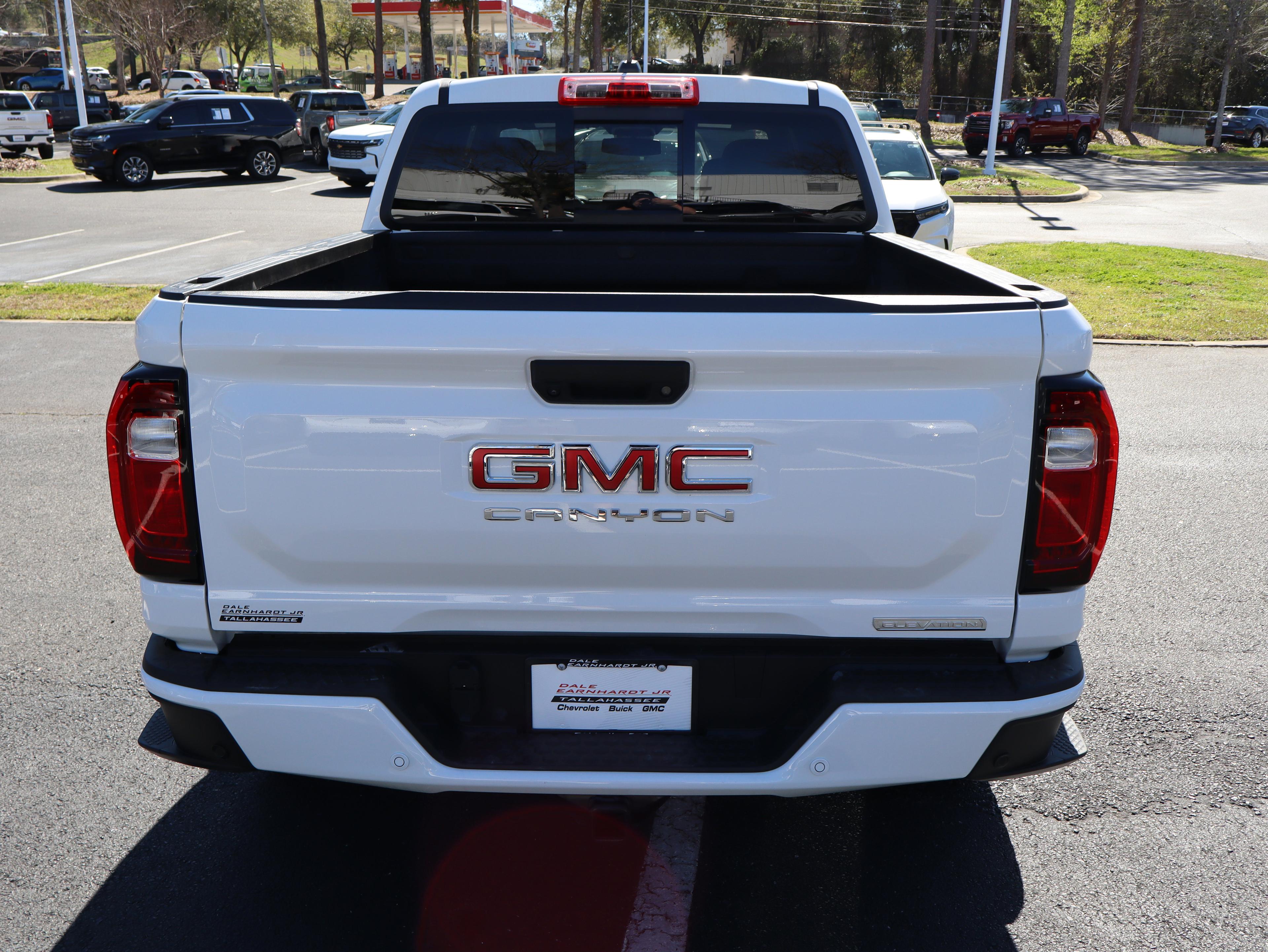 GMC Canyon Elevation Rear Wheel Drive Crew Cab - Thumbnail 8