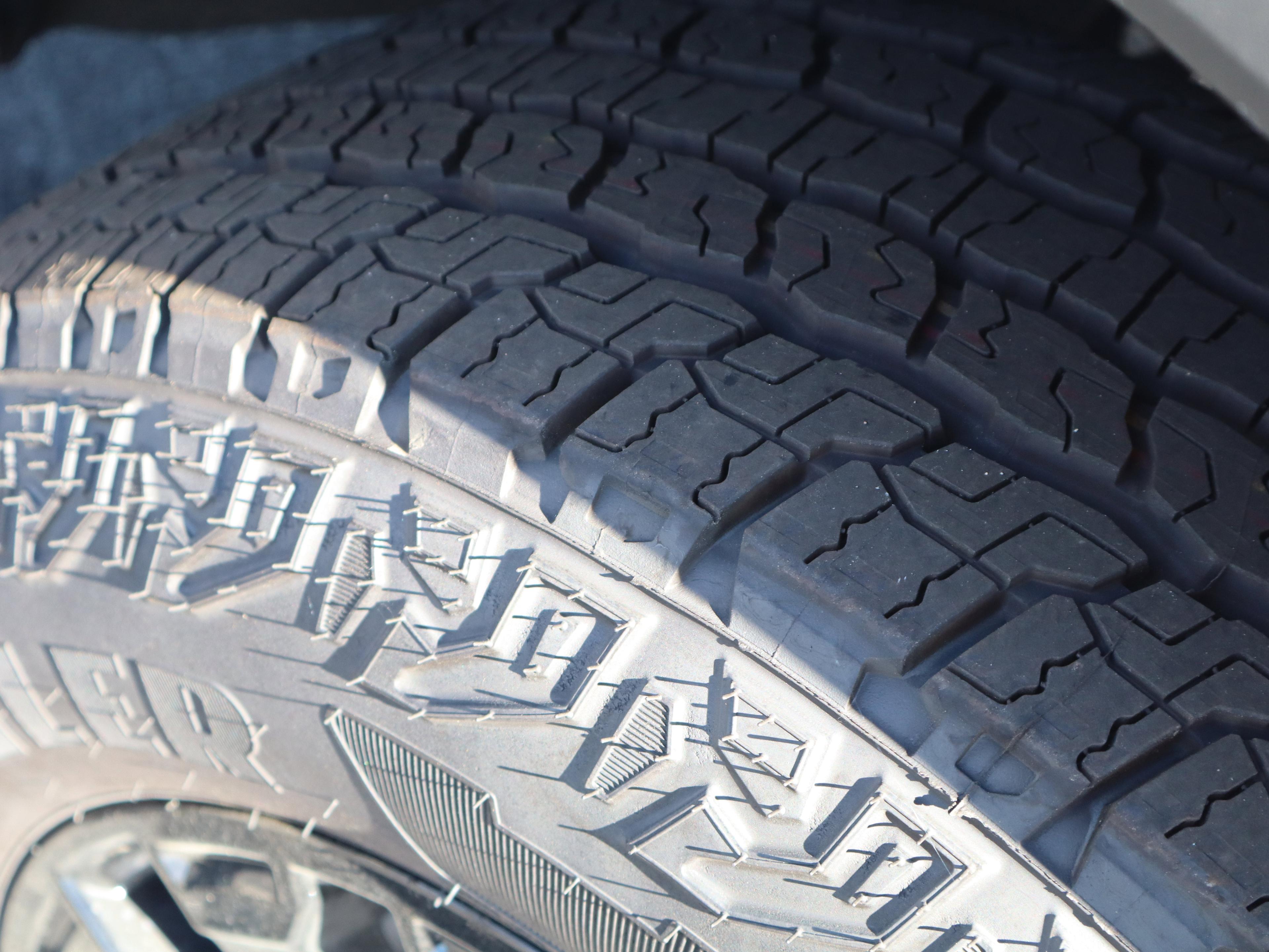 GMC Canyon Elevation Rear Wheel Drive Crew Cab - Thumbnail 14