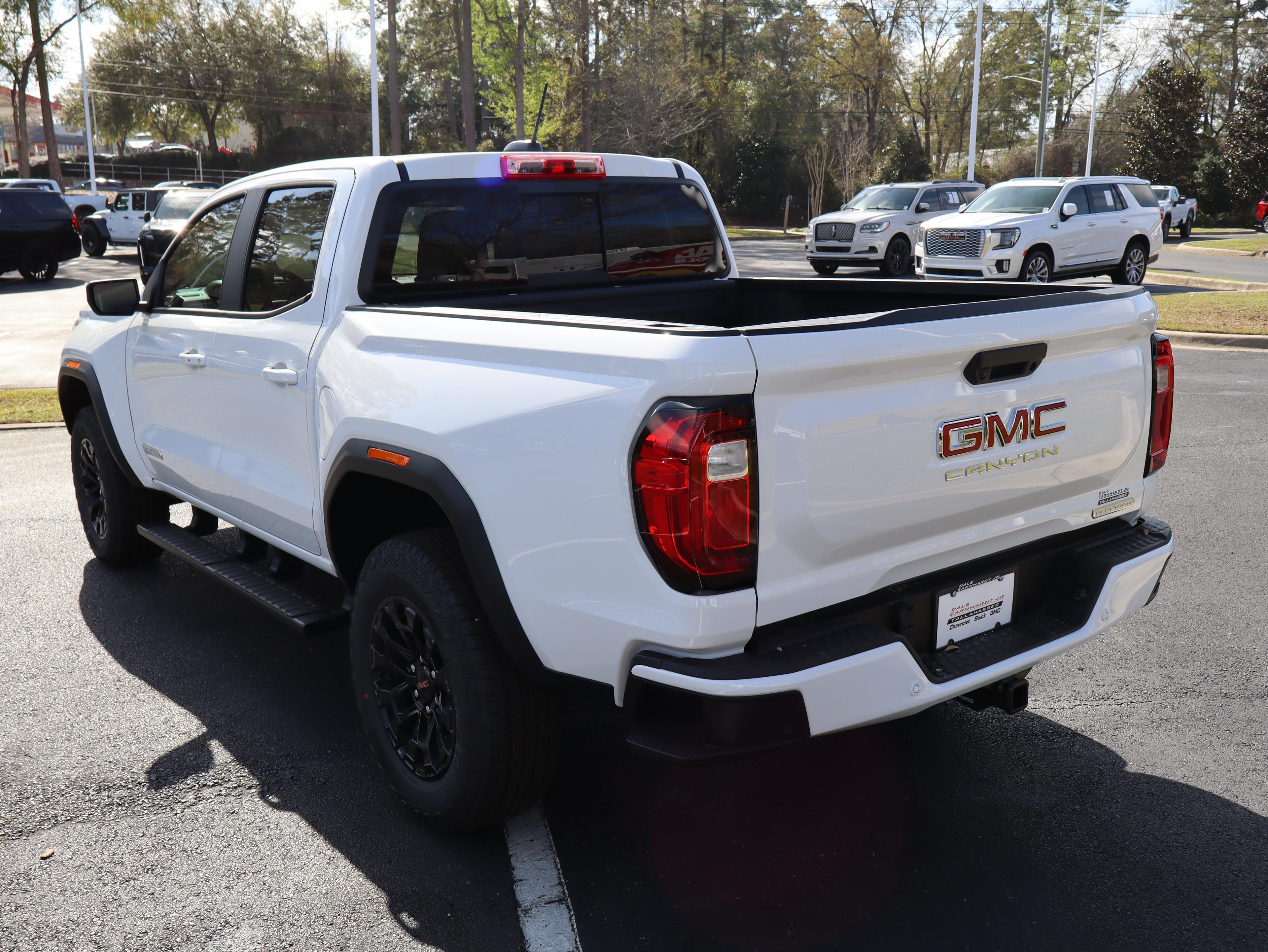 GMC Canyon Elevation Rear Wheel Drive Crew Cab - Thumbnail 7