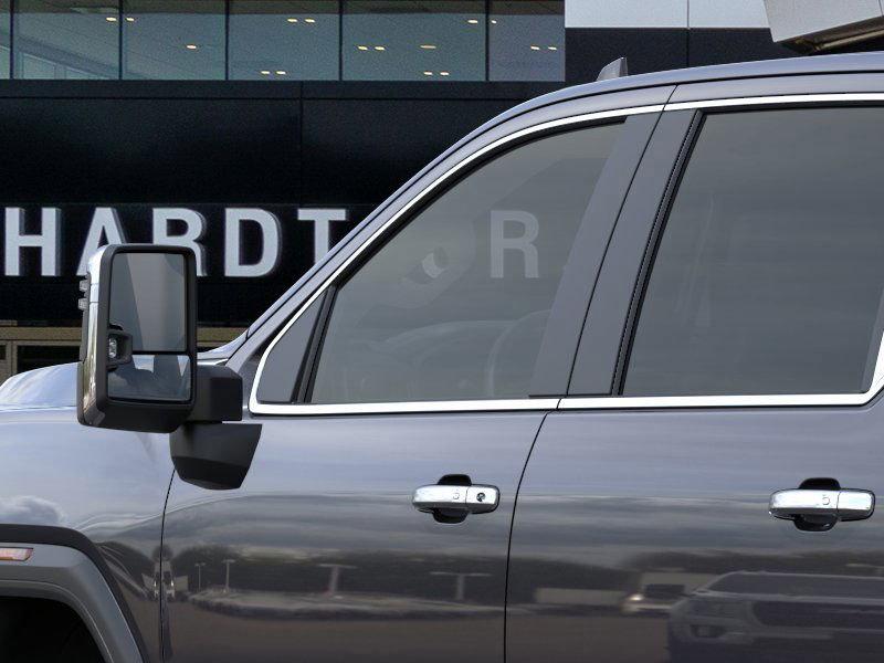 GMC Sierra 2500 Hd Denali Four Wheel Drive Crew Cab - Thumbnail 14