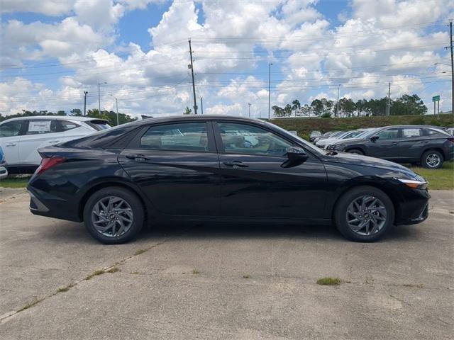 Hyundai Elantra Hybrid Blue Fwd 4D Sedan - Thumbnail 5