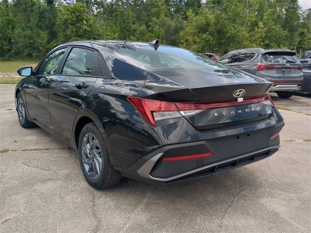 Hyundai Elantra Hybrid Blue Fwd 4D Sedan - Thumbnail 8