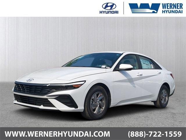 Hyundai Elantra Se Fwd 4D Sedan - View 1