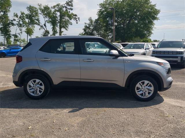 Hyundai Venue Se Fwd 4D Sport Utility - Thumbnail 5