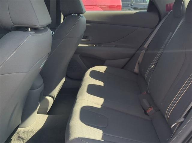 Hyundai Elantra Sel Sport Fwd 4D Sedan - Thumbnail 14