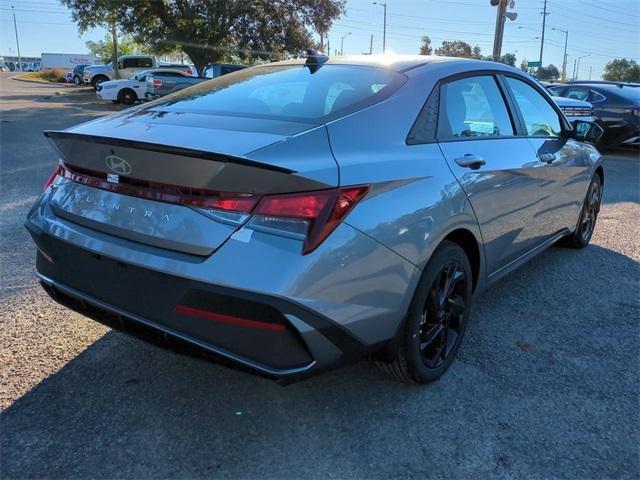 Hyundai Elantra Sel Sport Fwd 4D Sedan - Thumbnail 6